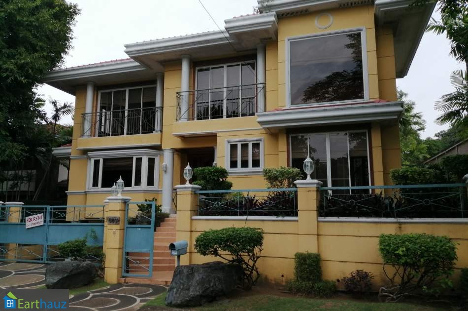 AyAla Alabang: 5 br house and lot for rent